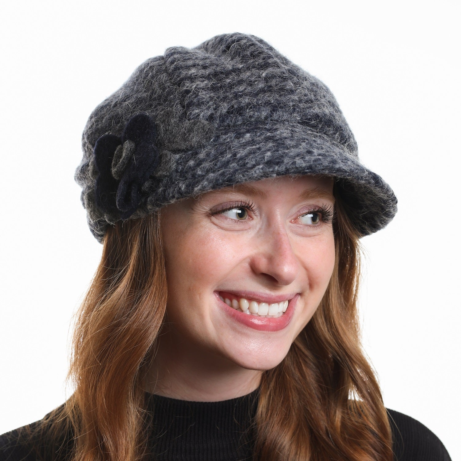 Casquette en laine avec fleur