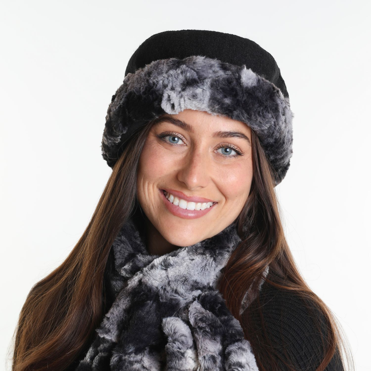 Irenaeus scarf