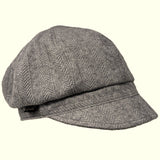 Casquette gavroche en tricot torsadé