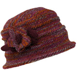 Chapeau cloche en laine avec fleur