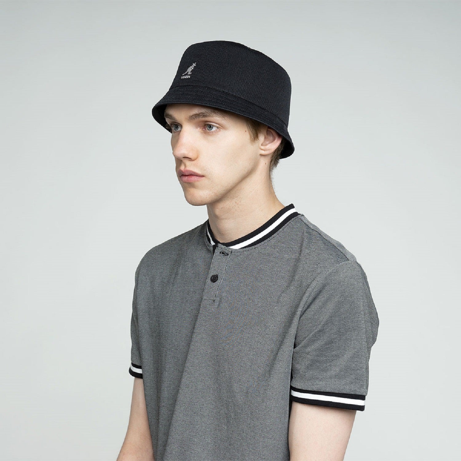 帽子・その他 Signature Bucket Hat - Courreges - Cotton - Black fhSSjIrYn58HPFikTZkd_125ACT039